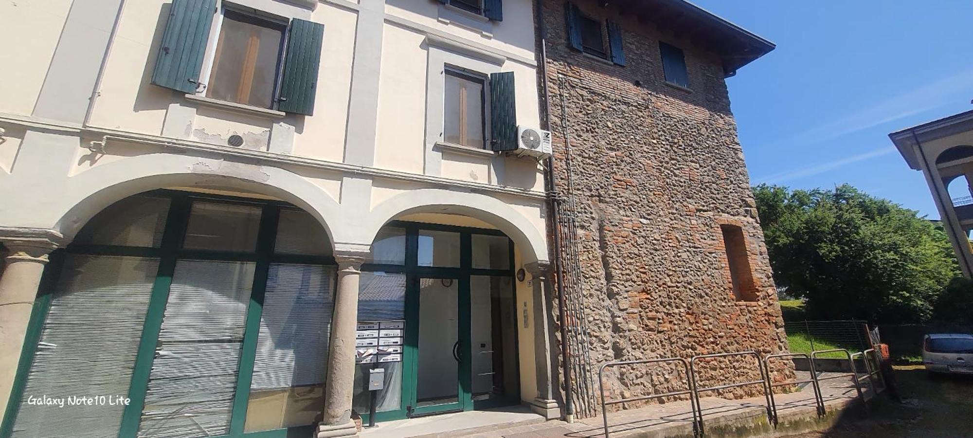 A Casa Di Leo Apartment Capriate San Gervasio Luaran gambar